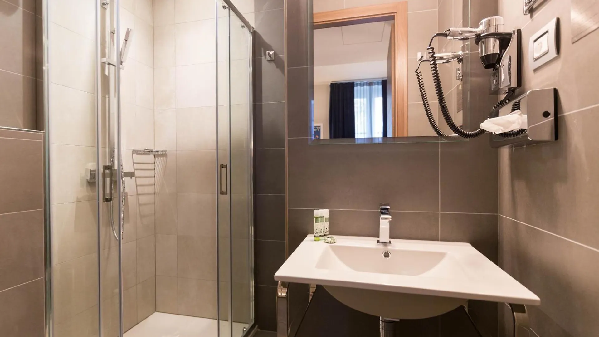 Hotel Nice Azur Riviera