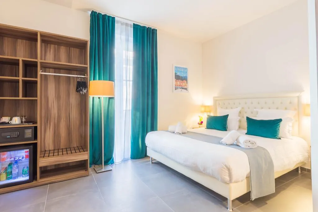 Hotel Nice Azur Riviera 4*,